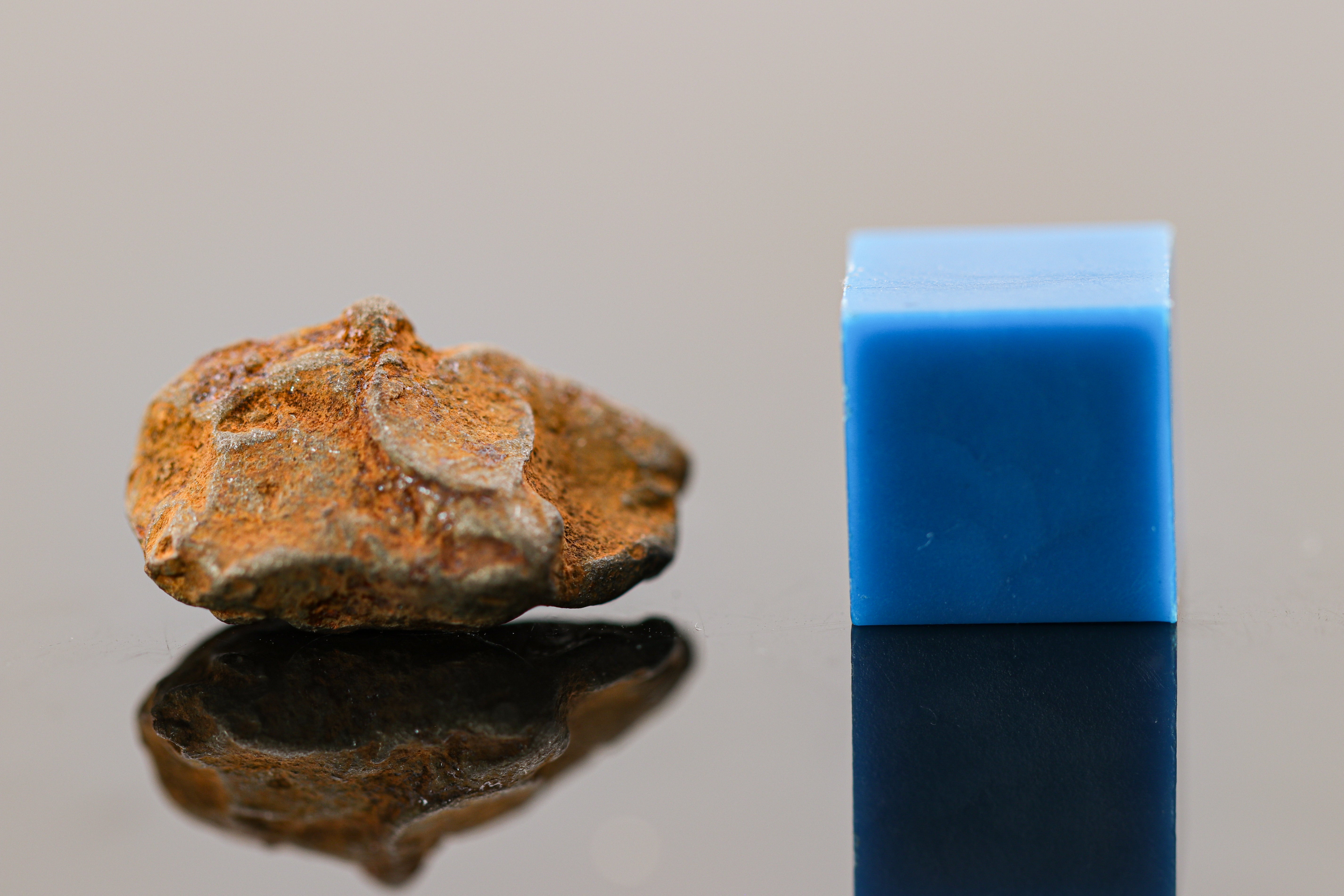 Gebel Kamil Iron Meteorite with Desert Scorched Sienna Patina and Rollover Lipping - 3.97 grams