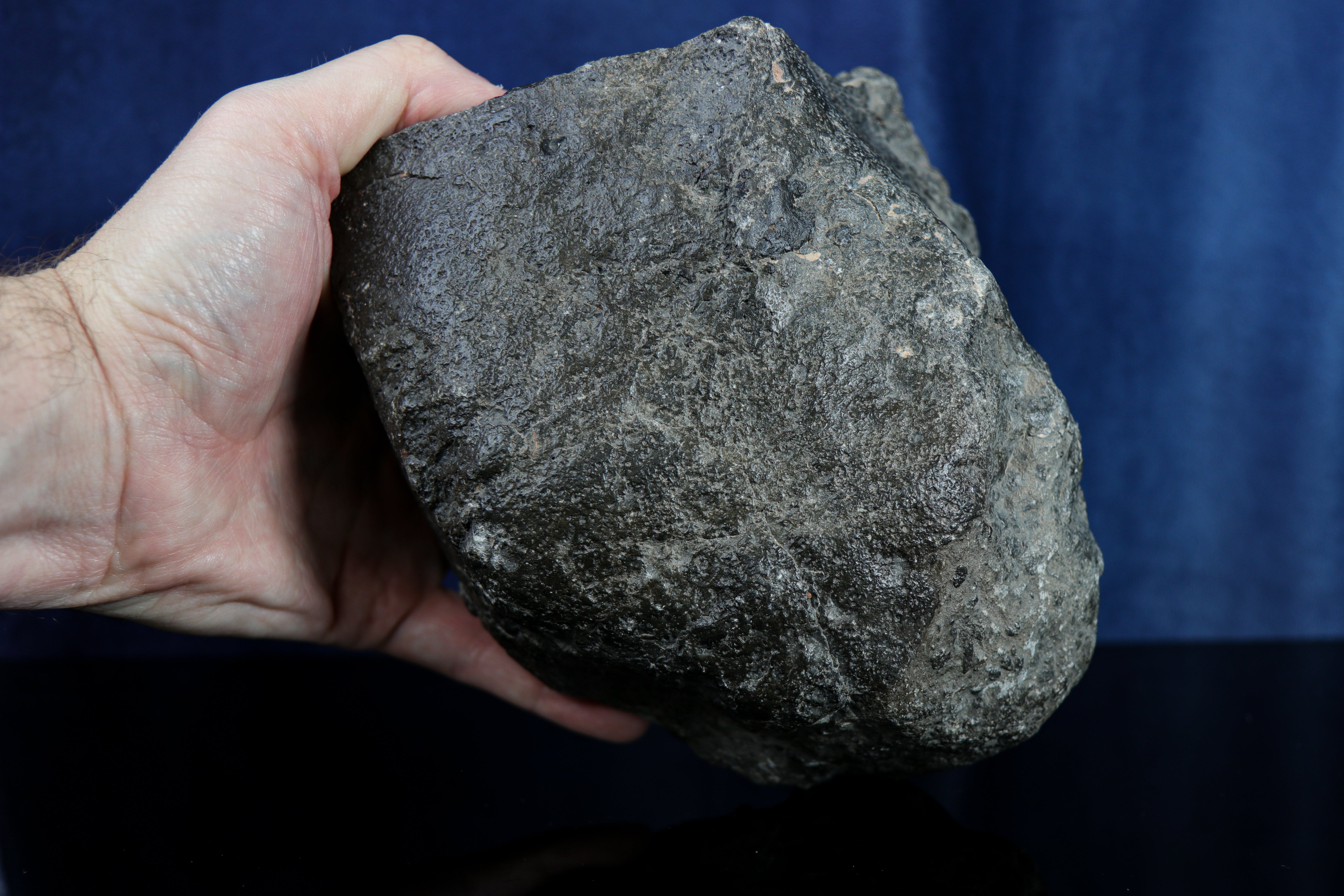 Asteroid Vesta Eucrite Meteorite Classified as Jikharra 001, Large Oriented Shape with Fusion Crust Patches and Vesicles - 2.94 Kg